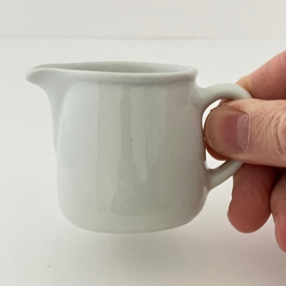 Small Mini Creamer Pitcher Arabia Teema 10-64 Off White , Made In Finland Rare - Picture 6 of 9